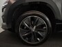 Skoda Karoq 1.5 TSI ACT Sportline Business 150 pk Automaat (DSG) | Verlengde garantie | Navigatie | Panoramadak | Parkeersensoren (Park assist) | Rondomzicht camera | Stoelverwarming v/a |