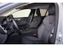 Volvo V60 T6 Recharge AWD Core Bright - IntelliSafe Assist & Surround - 360º Camera - Harman/Kardon audio - Adaptieve LED koplampen - Verwarmde voorstoelen, stuur & achterbank - Parkeersensoren voor & achter - Extra getint glas - 18' LMV
