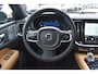 Volvo V60 T6 350PK Plug-in hybrid AWD Ultra Dark | Demo | Blis | Stoelventilatie | Massage Stoelen | Panodak | 360 Camera | B&W