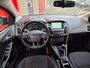 Ford Focus 1.0 Lease Edition Navigatie/ Parkeersensoren achter/ Trekhaak/ Cruise control/ Rijklaarprijs!