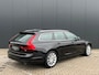 Volvo V90 T5 90th Anniversary Edition | Stoelverwarming | BLIS | Adaptieve Cruise control | Camera | Parkeersensoren voor en achter | Leder | Carplay |