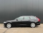 Volvo V90 T5 90th Anniversary Edition | Stoelverwarming | BLIS | Adaptieve Cruise control | Camera | Parkeersensoren voor en achter | Leder | Carplay |