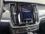 Volvo V90 T5 90th Anniversary Edition | Stoelverwarming | BLIS | Adaptieve Cruise control | Camera | Parkeersensoren voor en achter | Leder | Carplay |