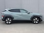 Hyundai Kona 1.6 GDI HEV Comfort Smart / Fabrieks Garantie tot 1-2030 / Stoel & Stuurwiel Verwarming / Adaptieve Cruise / Navigatie / Dodehoek Detectie / Camera / Parkeersensoren / Apple Carplay & Android Auto /