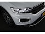 Volkswagen T-Roc 1.5 TSI 150pk H6 Style Led Camera Stoelverwarming Virtual Cockpit Navigatie