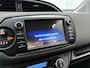 Toyota Yaris 1.5 HYBRID DESIGN CRUISE CAMERA CLIMA ELEK.RAMEN LM-VELGEN ALL SEASONS