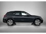 Mercedes-Benz GLC 300e 4MATIC Sport Edition | Premium pakket | Nightpakket | Treeplanken | Trekhaak | Panoramaschuifdak | Memorypakket | Smartphone-integratie | 360° camera | Augmented Reality navigatie |