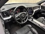 Volvo XC60 2.0 D5 AWD R-Design Panoramadak / Adapt. Cruise / Camera / Elek. Trekhaak / Leder / BLIS / Stoelverwarming / LED / 19'' LMV