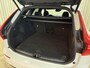 Volvo XC60 2.0 D5 AWD R-Design Panoramadak / Adapt. Cruise / Camera / Elek. Trekhaak / Leder / BLIS / Stoelverwarming / LED / 19'' LMV