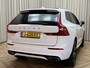 Volvo XC60 2.0 D5 AWD R-Design Panoramadak / Adapt. Cruise / Camera / Elek. Trekhaak / Leder / BLIS / Stoelverwarming / LED / 19'' LMV