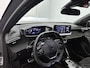 Peugeot e-2008 SUV EV GT Avantage 54 kWh 156pk | 403km WLTP Actieradius | Navigatie | Camera v+a | Leder/Alcantara | Stoel elektrisch+verwarmd+massage | Full Led koplampen | Parkeersensoren v+a | Keyless | Adaptieve Cruise Control | Dodehoeksensor | DAB+ radio | Apple Carplay / Android Auto | Donker getint glas | 17" lichtmetalen velgen |