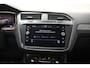 Volkswagen Tiguan 1.5 TSI Life Business [ Navi Virtual Adapt.cruise Trekhaak ]