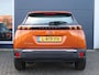 Peugeot e-2008 EV Active 50 kWh Parkeersensoren | Navigatie Apple Carplay & Android Auto | 17" LMV
