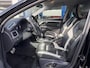 Volvo V70 2.5T R-Design / Automaat / NL-Auto / 2e-Eigenaar / Vol-Leder / Elektr.-Stoelen met Geheugen / Stoelverwarming / Cruise-Control / Adaptieve-Koplampen / Climate-Control / Trekhaak / Rear-Seat Entertainment / Elektr.-Achterklep / Dodehoek-Detectie / PDC-Achter / 17'' LMV / ENZ.