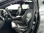 Volvo V60 T6 Recharge AWD R-Design | Panoramadak | Parkeercamera | Stoel- en Stuurverwarming | Trekhaak