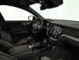 Volvo V60 T6 Recharge AWD R-Design | Panoramadak | Parkeercamera | Stoel- en Stuurverwarming | Trekhaak