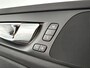 Volvo V60 T6 Recharge AWD R-Design | Panoramadak | Parkeercamera | Stoel- en Stuurverwarming | Trekhaak