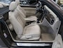 Volkswagen Beetle cabrio 1.2 TSI 70'S Leer 18 inch Beige kap Toffeebruin Xenon Airco-ecc Parkeersensoren 1e Eigenaar 70's uitvoering Nieuwstaat! dealer onderhouden windscherm