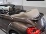 Volkswagen Beetle cabrio 1.2 TSI 70'S Leer 18 inch Beige kap Toffeebruin Xenon Airco-ecc Parkeersensoren 1e Eigenaar 70's uitvoering Nieuwstaat! dealer onderhouden windscherm