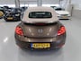 Volkswagen Beetle cabrio 1.2 TSI 70'S Leer 18 inch Beige kap Toffeebruin Xenon Airco-ecc Parkeersensoren 1e Eigenaar 70's uitvoering Nieuwstaat! dealer onderhouden windscherm