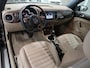 Volkswagen Beetle cabrio 1.2 TSI 70'S Leer 18 inch Beige kap Toffeebruin Xenon Airco-ecc Parkeersensoren 1e Eigenaar 70's uitvoering Nieuwstaat! dealer onderhouden windscherm