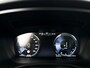 Volvo V60 T6 Recharge AWD R-Design | Panoramadak | Parkeercamera | Stoel- en Stuurverwarming | Trekhaak