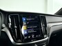 Volvo V60 T6 Recharge AWD R-Design | Panoramadak | Parkeercamera | Stoel- en Stuurverwarming | Trekhaak