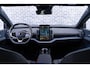 Volvo EX30 Single Motor Extended Range Plus 69 kWh | Google | Long Range | Adaptieve Cruise Control | DAB | Keyless | Warmtepomp | Sfeerverlichting | Camera | Elek. Achterklep | Harman Kardon Audio | Park Assist | Getint Glas | 19" LM