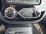 Renault Captur TCe 90 Intens / Navigatie / Trekhaak / Climate Control / Hill hold functie / Parkeersensor achter / Voorstoelen verwarmbaar / Stuurwiel multifunctioneel