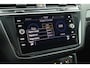 Volkswagen Tiguan 1.5 TSI 150pk DSG 2x R-Line Black Style Trekhaak Camera Stoelverwarming V+A Head-Up Panoramadak Navigatie