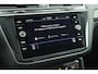 Volkswagen Tiguan 1.5 TSI 150pk DSG 2x R-Line Black Style Trekhaak Camera Stoelverwarming V+A Head-Up Panoramadak Navigatie