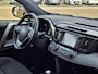 Toyota RAV4 2.5 Hybrid AWD Black Edition | Schuifdak, Treeplanken, Dodehoekherkenning, Keyless, Parkeersensoren, Elektrische achterklep