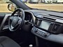 Toyota RAV4 2.5 Hybrid AWD Black Edition | Schuifdak, Treeplanken, Dodehoekherkenning, Keyless, Parkeersensoren, Elektrische achterklep