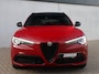 Alfa Romeo Stelvio 2.0 Turbo 200 PK AWD B-Tech | Veloce | Pano | Driver | Carplay |