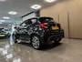 Toyota Yaris 1.5 Hybrid Style * Carplay / LED / Stoelverwarming / Camera / NL Auto *