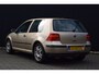 Volkswagen Golf 1.6 16V Comfortline 15 Inch LMV | Cruise Control | Trekhaak | APK tot 18-10-2026!!