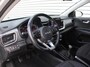 Kia Stonic 1.0 T-GDi MHEV DynamicLine | Stoelverwarming | Camera | Parkeersensor v+a | Clima | Navi | Apple Carplay/Android Auto | 15" LM | Cruise |