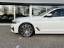 BMW 5-Serie Touring 530e xDrive Executive / Navi / Climate / Camera / Panormadak / Leder / 20"breedset
