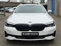 BMW 5-Serie Touring 530e xDrive Executive / Navi / Climate / Camera / Panormadak / Leder / 20"breedset