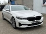 BMW 5-Serie Touring 530e xDrive Executive / Navi / Climate / Camera / Panormadak / Leder / 20"breedset