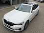BMW 5-Serie Touring 530e xDrive Executive / Navi / Climate / Camera / Panormadak / Leder / 20"breedset