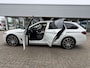 BMW 5-Serie Touring 530e xDrive Executive / Navi / Climate / Camera / Panormadak / Leder / 20"breedset