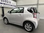 Toyota iQ 1.0 VVTi Aspiration automaat! Keyless entry | Airco (automatisch) | Cruise Control | Voorstoelen verwarmd