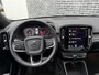 Volvo XC40 1.5 T4 Recharge R-Design | Plug-in Hybrid (PHEV) | 360 Graden Camera | Panoramadak | Trekhaak | Elektrisch Verstelbare Voorstoelen | Keyless Entry | Elektrische Achterklep | Apple Carplay | Android Auto