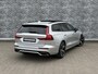 Volvo V60 2.0 T4 R-Design | Panoramadak | Trekhaak | Parkeerverwarming | Lichtmetalen Velgen 19 inch | Elektrische Achterklep | Stoelverwarming voor en achter | BLIS | Cruise Control Adaptief | DAB | Android Auto | Apple Carplay