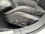 Volvo V60 2.0 T4 R-Design | Panoramadak | Trekhaak | Parkeerverwarming | Lichtmetalen Velgen 19 inch | Elektrische Achterklep | Stoelverwarming voor en achter | BLIS | Cruise Control Adaptief | DAB | Android Auto | Apple Carplay