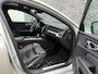 Volvo V60 2.0 T4 R-Design | Panoramadak | Trekhaak | Parkeerverwarming | Lichtmetalen Velgen 19 inch | Elektrische Achterklep | Stoelverwarming voor en achter | BLIS | Cruise Control Adaptief | DAB | Android Auto | Apple Carplay