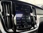 Volvo V60 2.0 T4 R-Design | Panoramadak | Trekhaak | Parkeerverwarming | Lichtmetalen Velgen 19 inch | BLIS | Cruise Control Adaptief | DAB | Android Auto | Apple Carplay