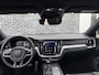Volvo V60 2.0 T4 R-Design | Panoramadak | Trekhaak | Parkeerverwarming | Lichtmetalen Velgen 19 inch | Elektrische Achterklep | Stoelverwarming voor en achter | BLIS | Cruise Control Adaptief | DAB | Android Auto | Apple Carplay