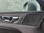 Volvo XC60 2.0 T8 Twin Engine AWD Momentum Pro | Plug-in Hybrid (PHEV) | Harman Kardon Audio | Head-up Display | Panoramadak | Lederen Bekleding | Achteruitrijcamera | LED Koplampen Adaptief | Keyless Entry | Elektrisch Verstelbare Voorstoelen
